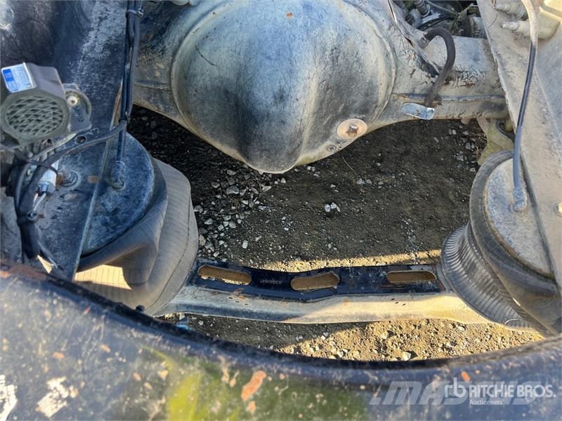 Volvo VNM64T Camiones tractor