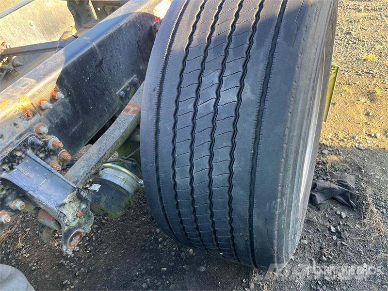 Volvo VNM64T Camiones tractor