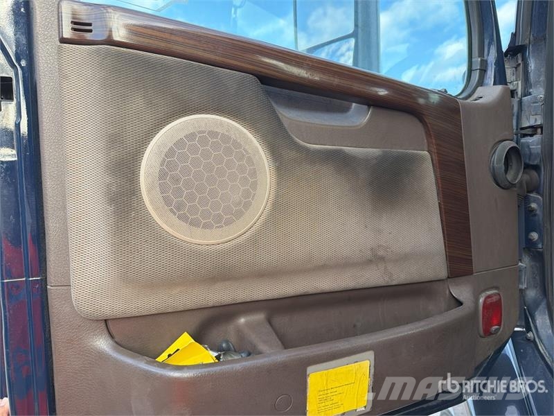 Volvo VNM64T200 6x4 T/A Day Cab Truck Tractor Trekkers