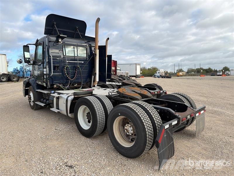 Volvo VNM64T200 6x4 T/A Day Cab Truck Tractor Trekkers