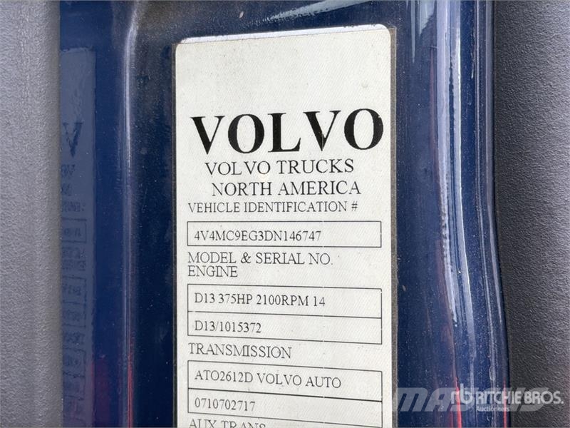 Volvo VNM64T200 6x4 T/A Day Cab Truck Tractor Trekkers