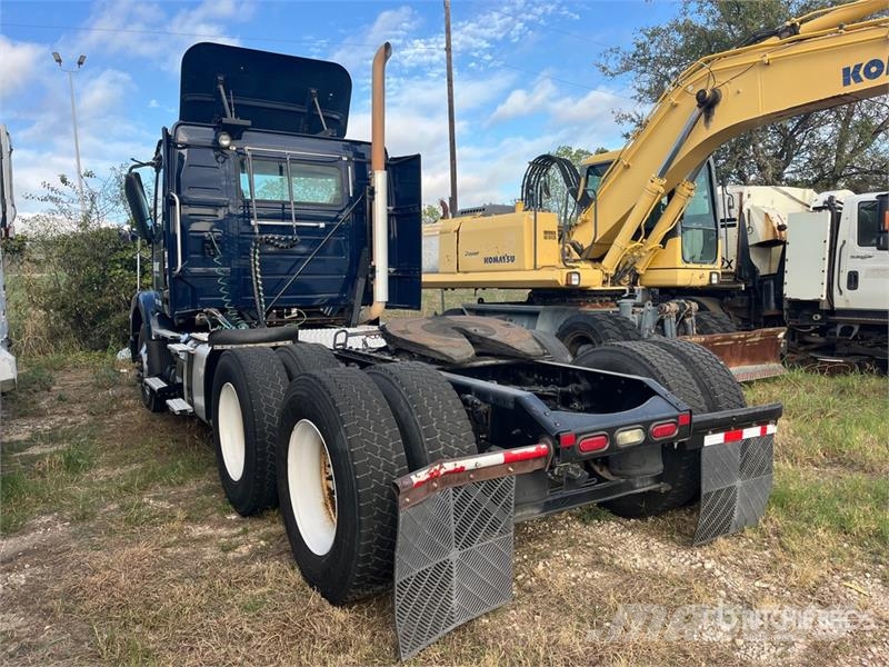 Volvo VNM64T200 6x4 T/A Day Cab Truck Tractor Trekkers