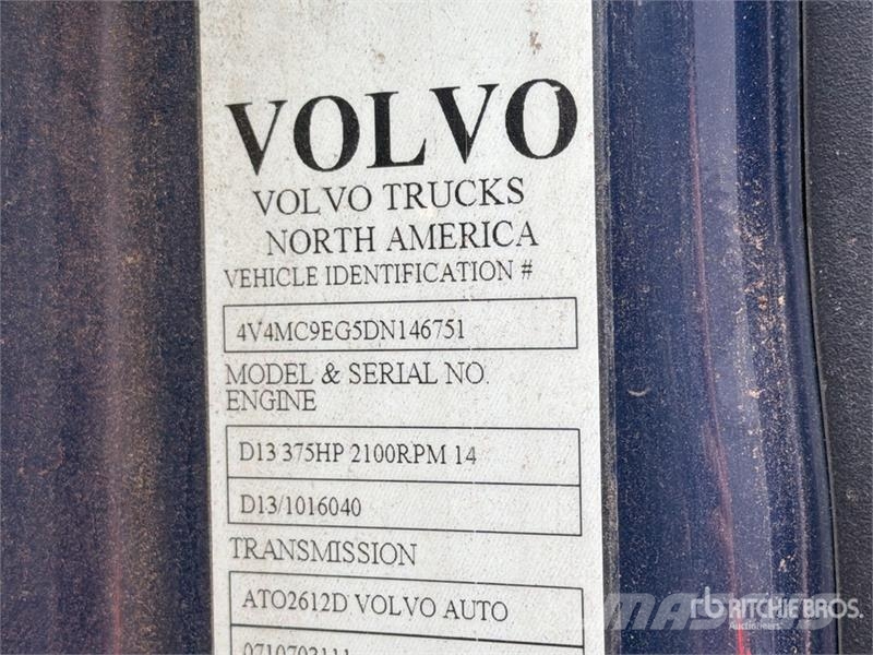 Volvo VNM64T200 6x4 T/A Day Cab Truck Tractor Trekkers