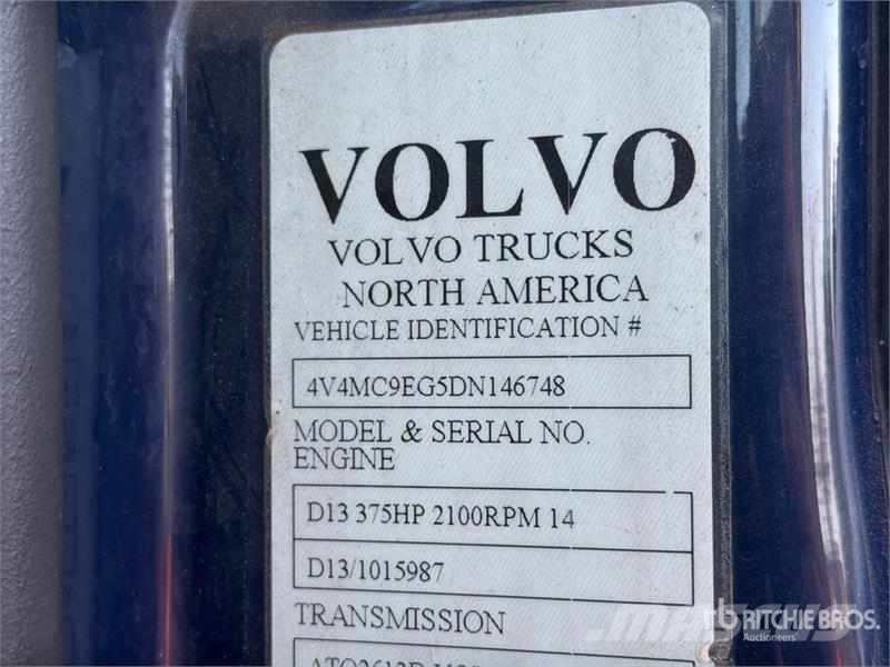 Volvo VNM64T200 6x4 T/A Day Cab Truck Tractor Trekkers