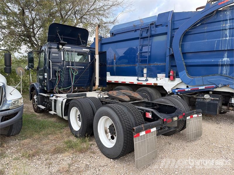Volvo VNM64T200 6x4 T/A Day Cab Truck Tractor Trekkers