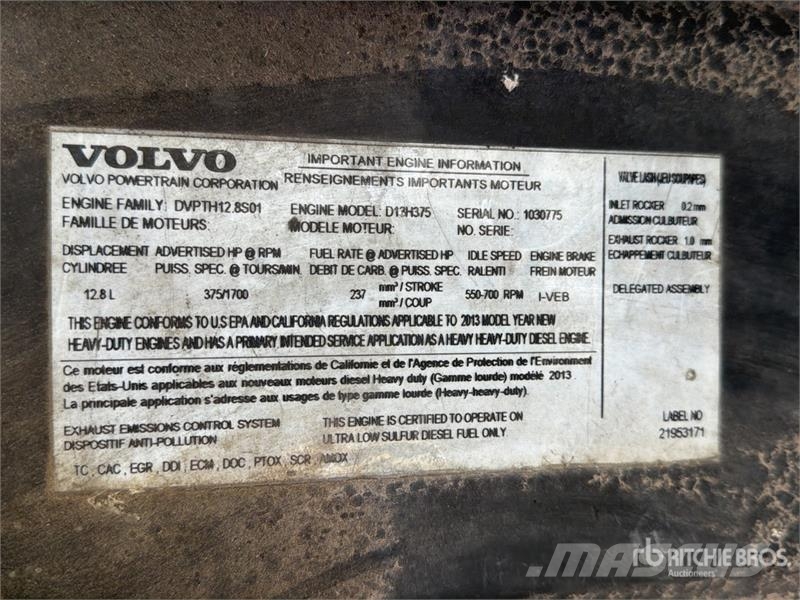 Volvo VNM64T200 6x4 T/A Day Cab Truck Tractor Trekkers