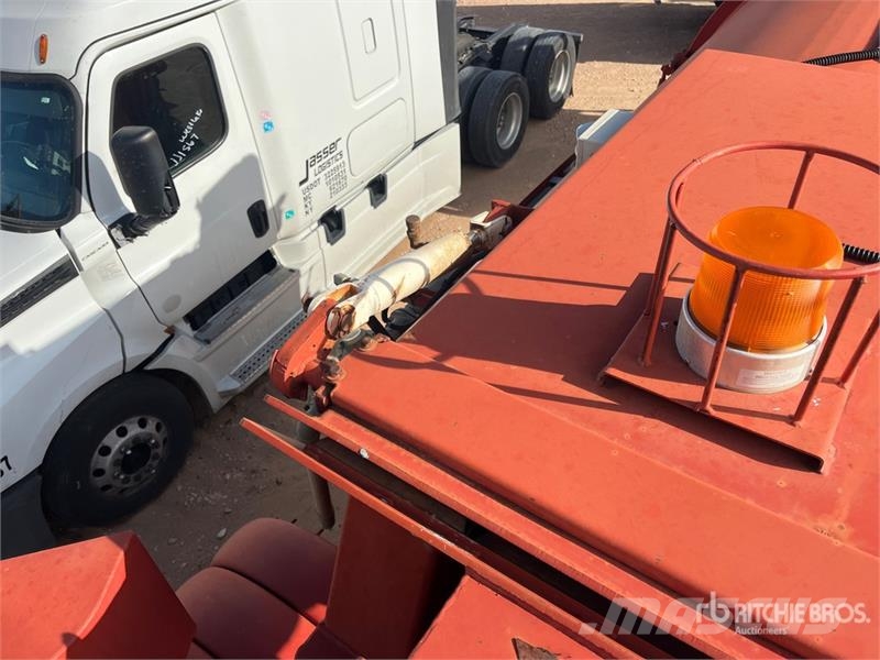 Volvo WG Kombinuotos paskirties / vakuuminiai sunkvežimiai