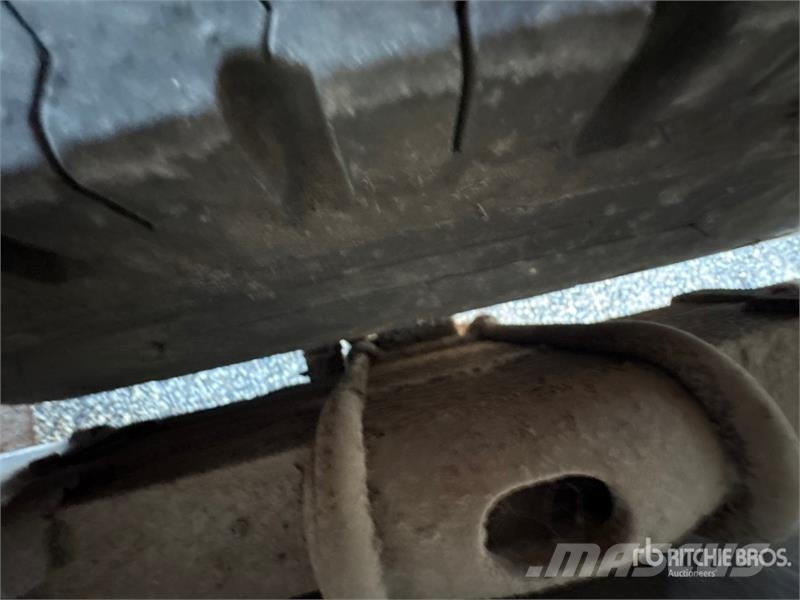 Volvo WG コンバイン/バキュームトラック