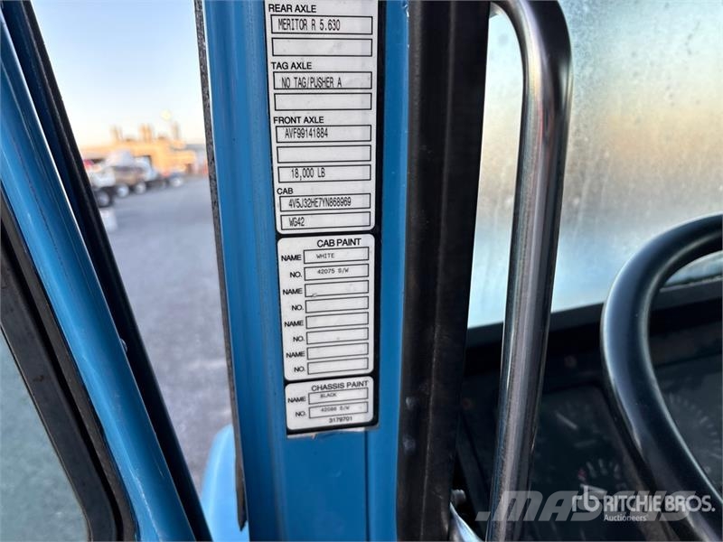 Volvo WG コンバイン/バキュームトラック
