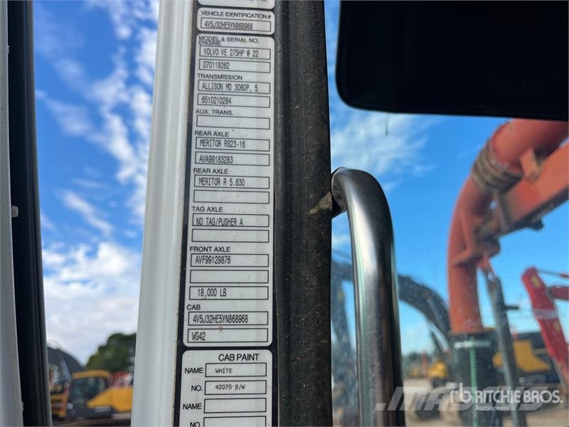 Volvo WG Kombinuotos paskirties / vakuuminiai sunkvežimiai