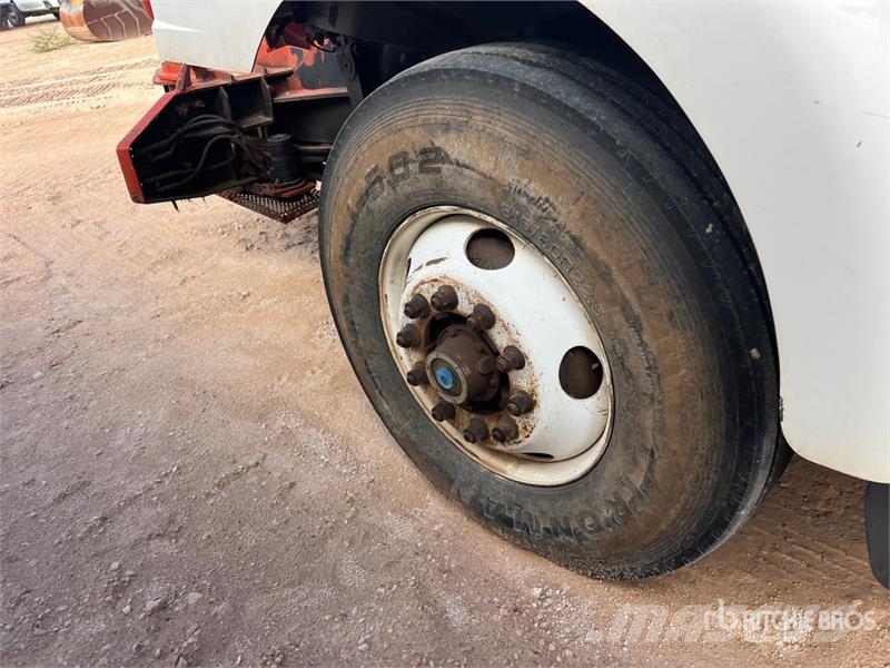 Volvo WG Kombinuotos paskirties / vakuuminiai sunkvežimiai