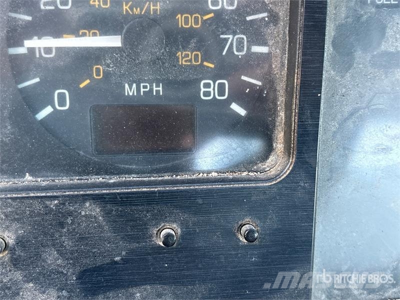 Volvo WG コンバイン/バキュームトラック