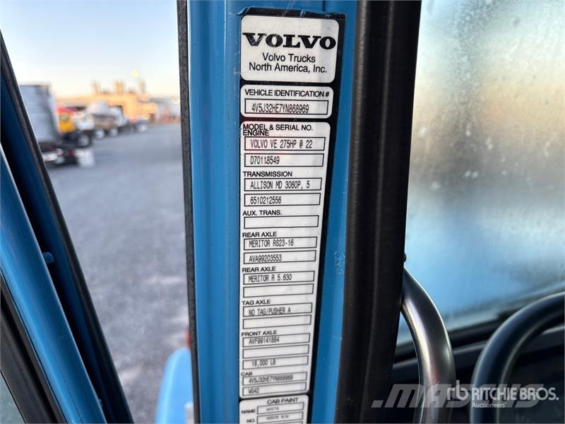 Volvo WG コンバイン/バキュームトラック