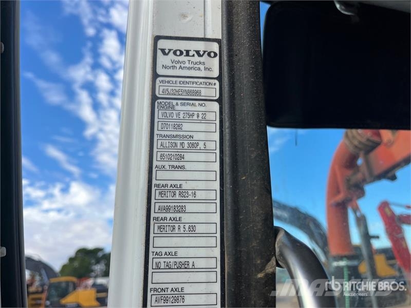 Volvo WG Kombinuotos paskirties / vakuuminiai sunkvežimiai