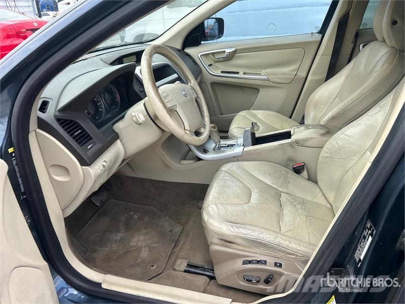 Volvo XC60 Cars