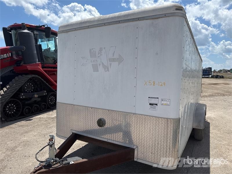  VT716 15 ft T/A Enclosed Trailer ボックスボディートレーラー