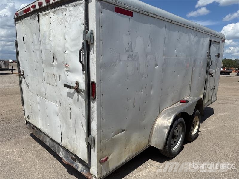  VT716 15 ft T/A Enclosed Trailer Skříňové přívěsy