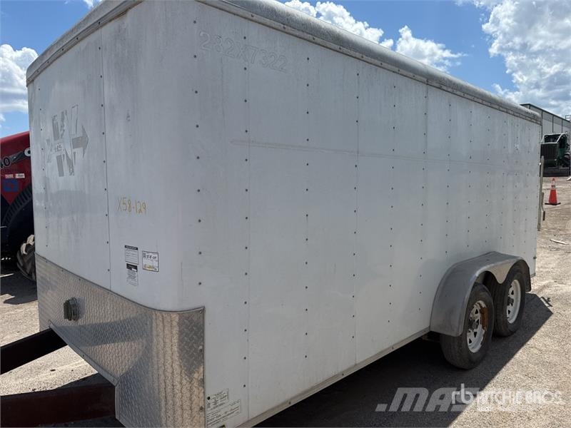  VT716 15 ft T/A Enclosed Trailer ボックスボディートレーラー
