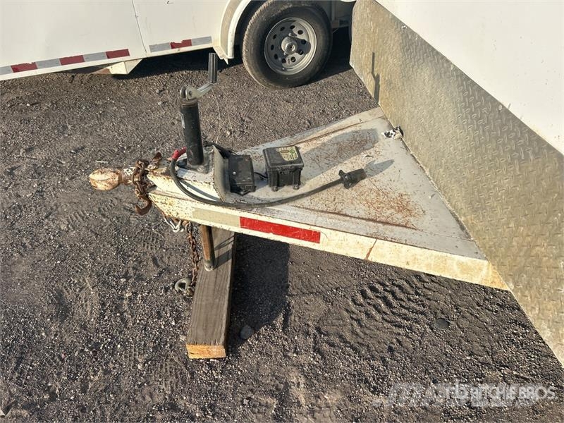 W-W 16 ft T/A Enclosed Trailer Reboques baú