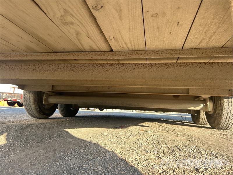 W-W 16 ft T/A Enclosed Trailer Reboques baú