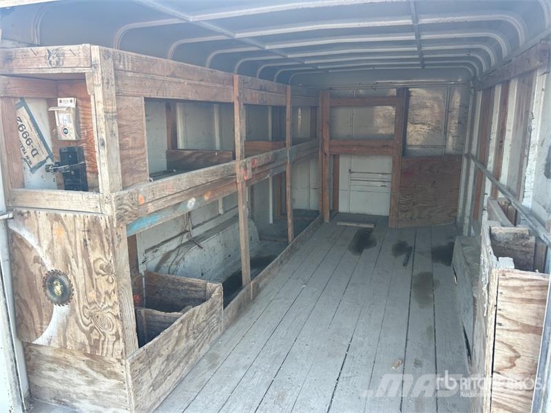 W-W 16 ft T/A Enclosed Trailer Reboques baú