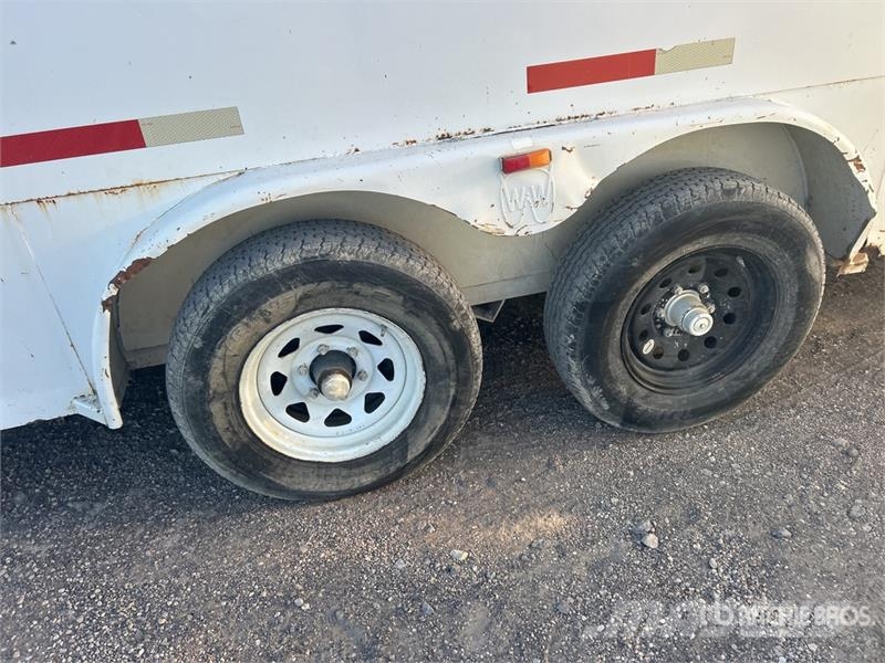 W-W 16 ft T/A Enclosed Trailer Reboques baú