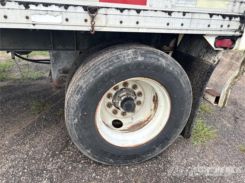 Wabash 28 ft x 102 in S/A Van Trailer Dengtos priekabos