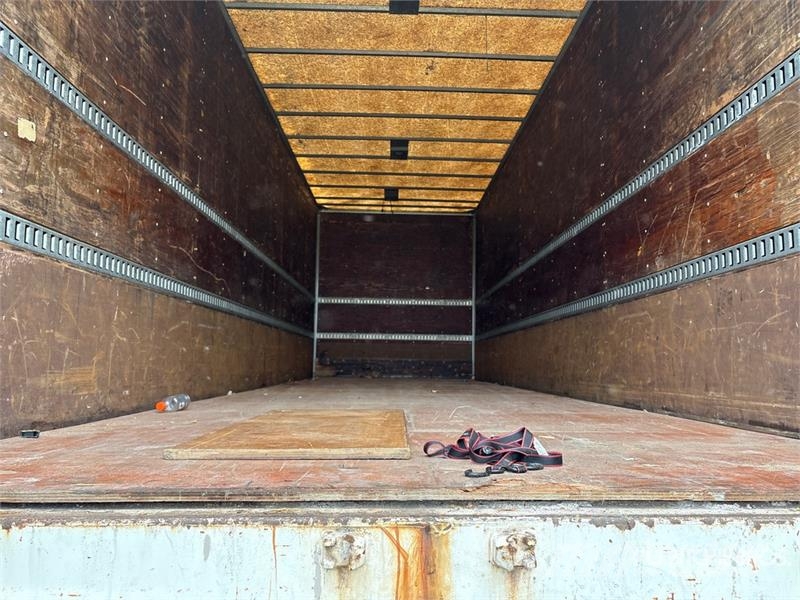 Wabash 28 ft x 102 in S/A Van Trailer Dengtos priekabos