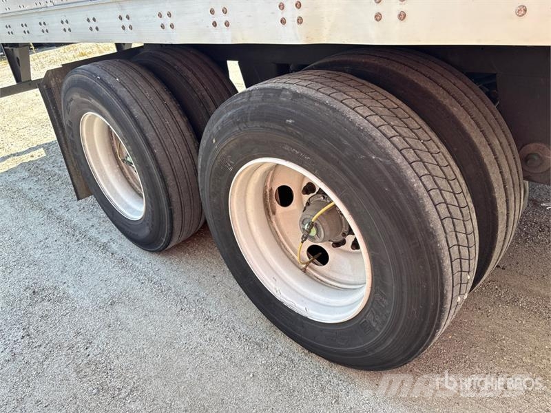 Wabash 53 ft x 102 in T/A Van Trailer Причепи-фургони