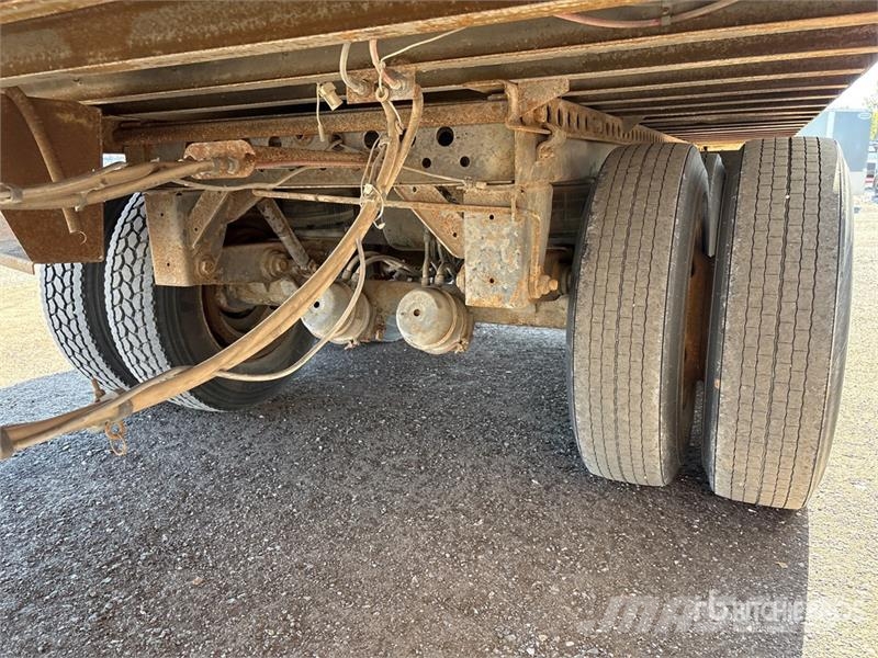 Wabash 53 ft x 102 in T/A Van Trailer Furgons