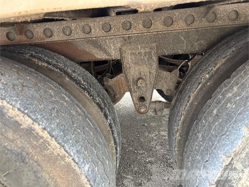 Wabash Dry 53 ft x 102 in T/A Van Trailer Причепи-фургони