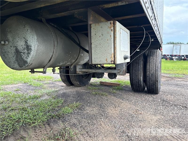 Wabash DSA102FF 28 ft x 102 in S/A Van Trailer Furgoonhaagised