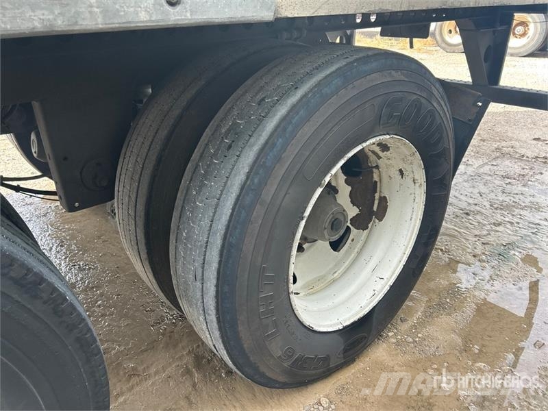 Wabash DVCVHPC 53 ft T/A Van Trailer Van Body Trailers