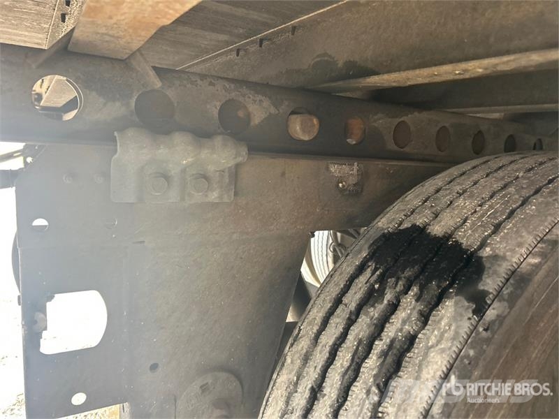Wabash DVCVHPC 53 ft T/A Van Trailer Van Body Trailers