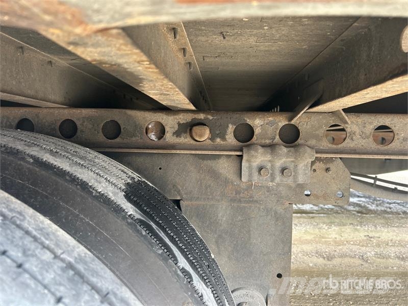 Wabash DVCVHPC 53 ft T/A Van Trailer Van Body Trailers