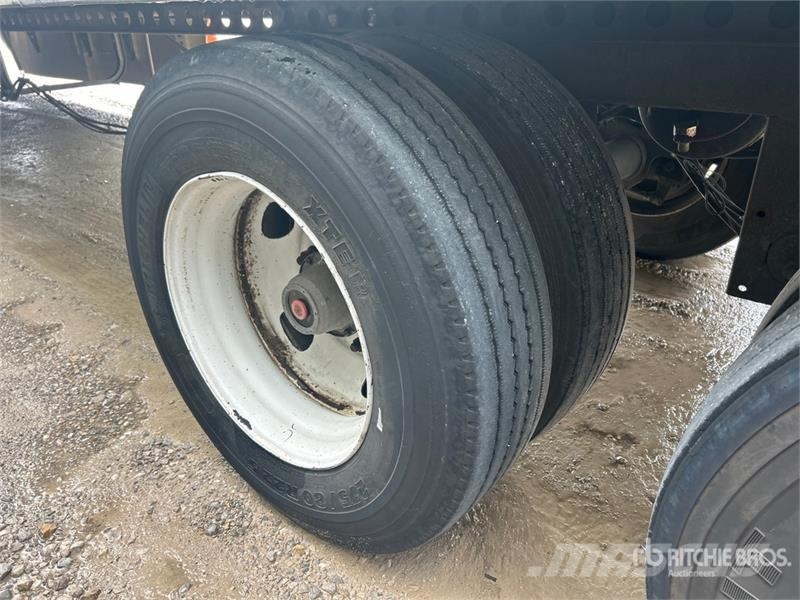 Wabash DVCVHPC 53 ft T/A Van Trailer Van Body Trailers