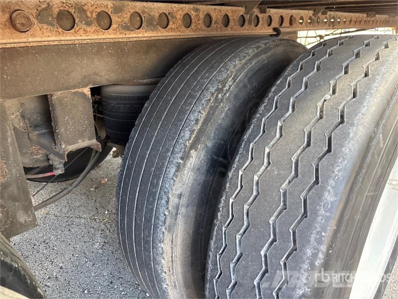Wabash DVCVHPC 53 ft x 102 in T/A Van Trailer Remorci utilitare