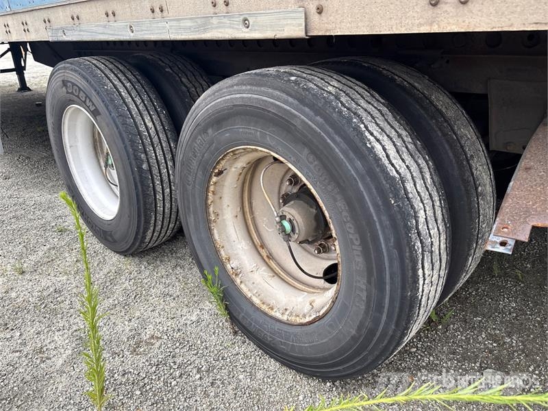 Wabash DVCVHPC 53 ft x 102 in T/A Van Trailer 箱體拖車