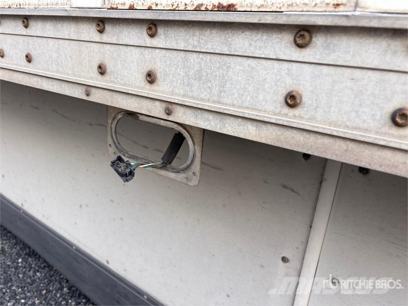 Wabash DVCVHPC 53 ft x 102 in T/A Van Trailer Прицепы-фургоны