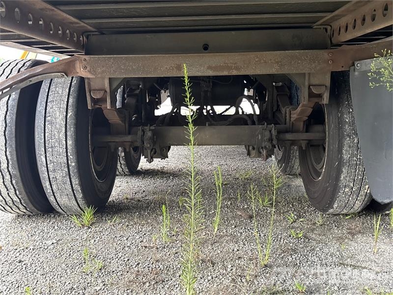 Wabash DVCVHPC 53 ft x 102 in T/A Van Trailer 箱體拖車