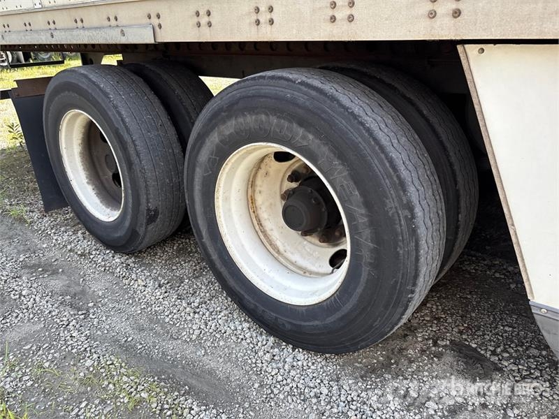 Wabash DVCVHPC 53 ft x 102 in T/A Van Trailer 箱體拖車