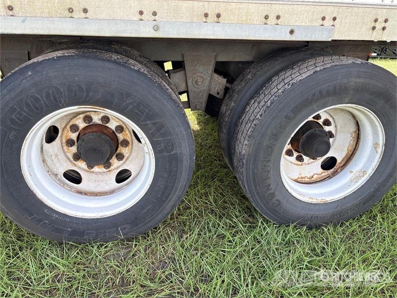 Wabash DVCVHPC 53 ft x 102 in T/A Van Trailer Skappåbygg