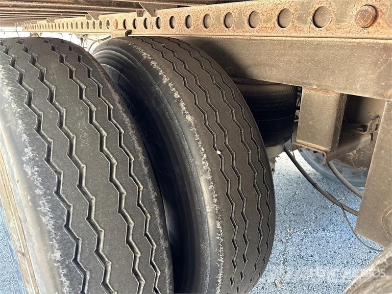 Wabash DVCVHPC 53 ft x 102 in T/A Van Trailer Dobozos pótkocsik
