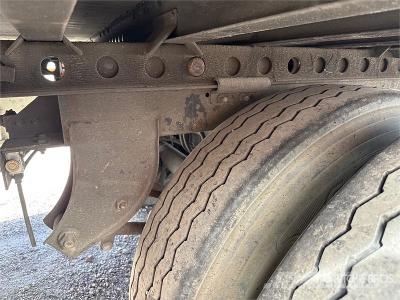 Wabash DVCVHPC 53 ft x 102 in T/A Van Trailer ボックスボディートレーラー