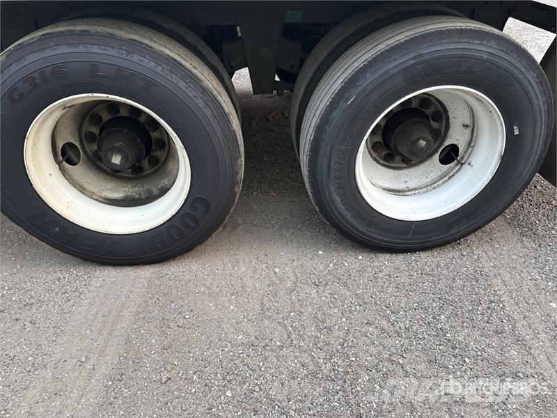 Wabash DVCVHPC 53 ft x 102 in T/A Van Trailer ボックスボディートレーラー