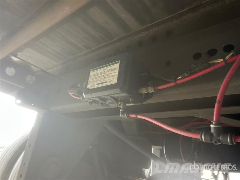 Wabash DVCVHPC 53 ft x 102 in T/A Van Trailer Box body trailers