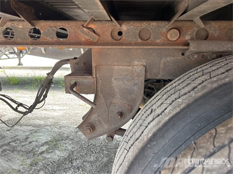 Wabash DVCVHPC 53 ft x 102 in T/A Van Trailer 箱體拖車