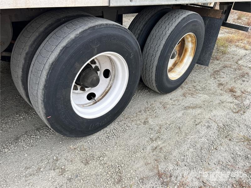 Wabash DVCVHPC 53 ft x 102 in T/A Van Trailer Box body trailers
