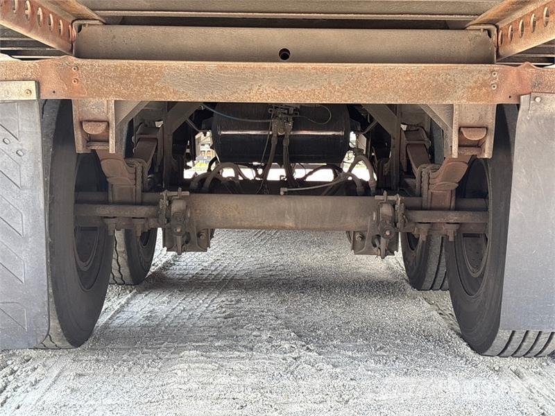 Wabash DVCVHPC 53 ft x 102 in T/A Van Trailer 箱體拖車