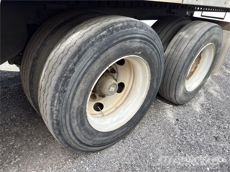 Wabash DVCVHPC 53 ft x 102 in T/A Van Trailer ボックスボディートレーラー